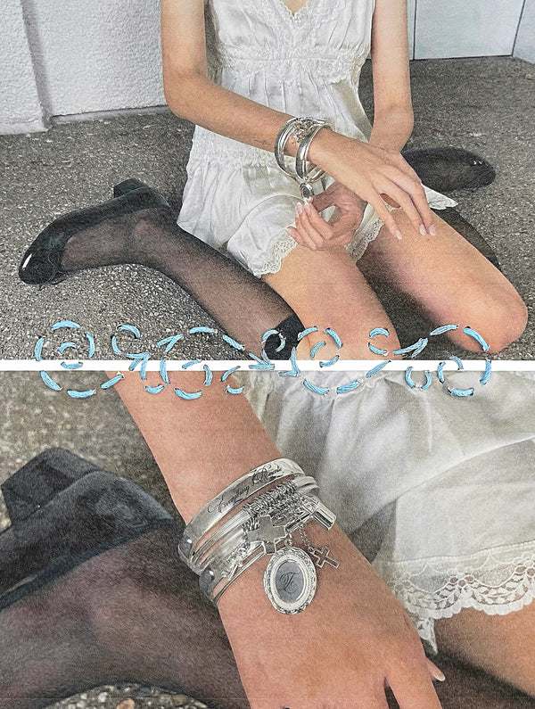 EVERYTHING'S ROMANTIC BANGLE SET