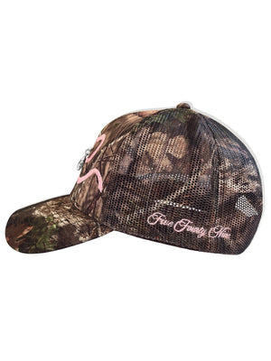 LUCKY ME CAMO BOW TRUCKER CAP