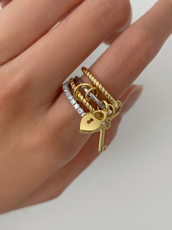 YOURS TO KEEP LINKED RING