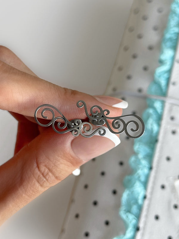FAIRY GATE SWIRL EARRINGS