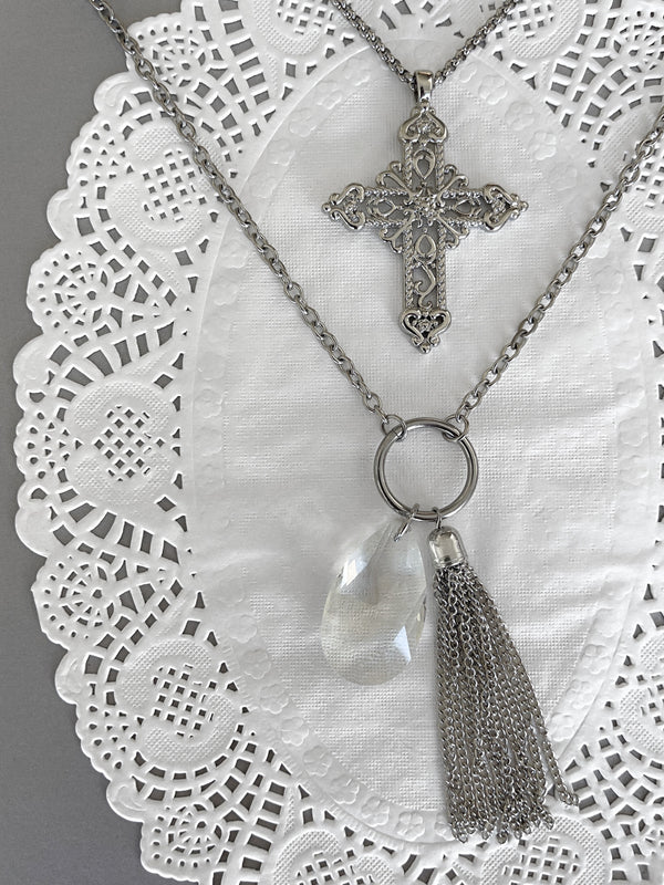 SOFT RELIC NECKLACE SET