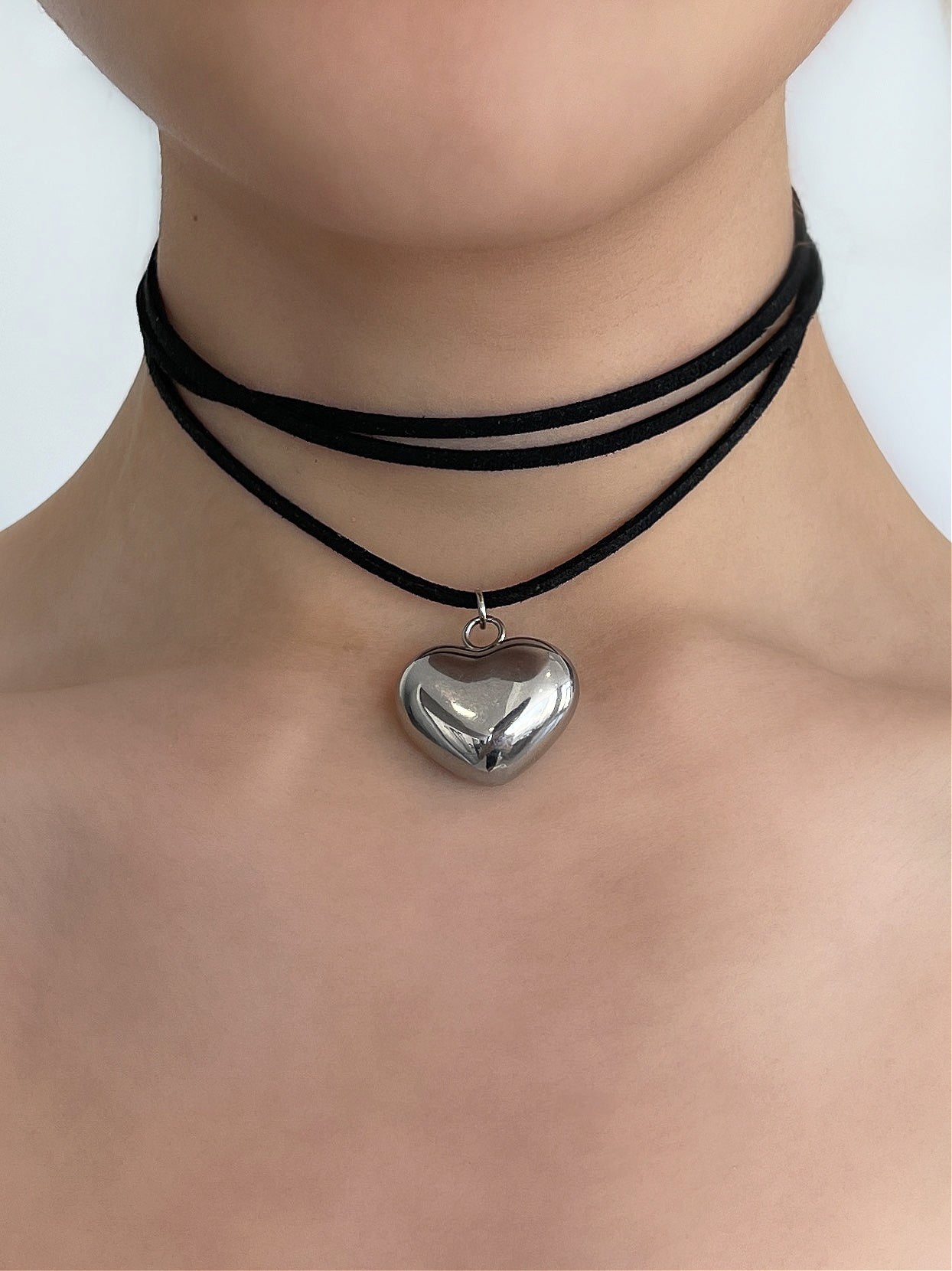 【mnem】25SS★ [mnem] draped suede wrap choker LUV U HEART SUEDE WRAP CHOKER