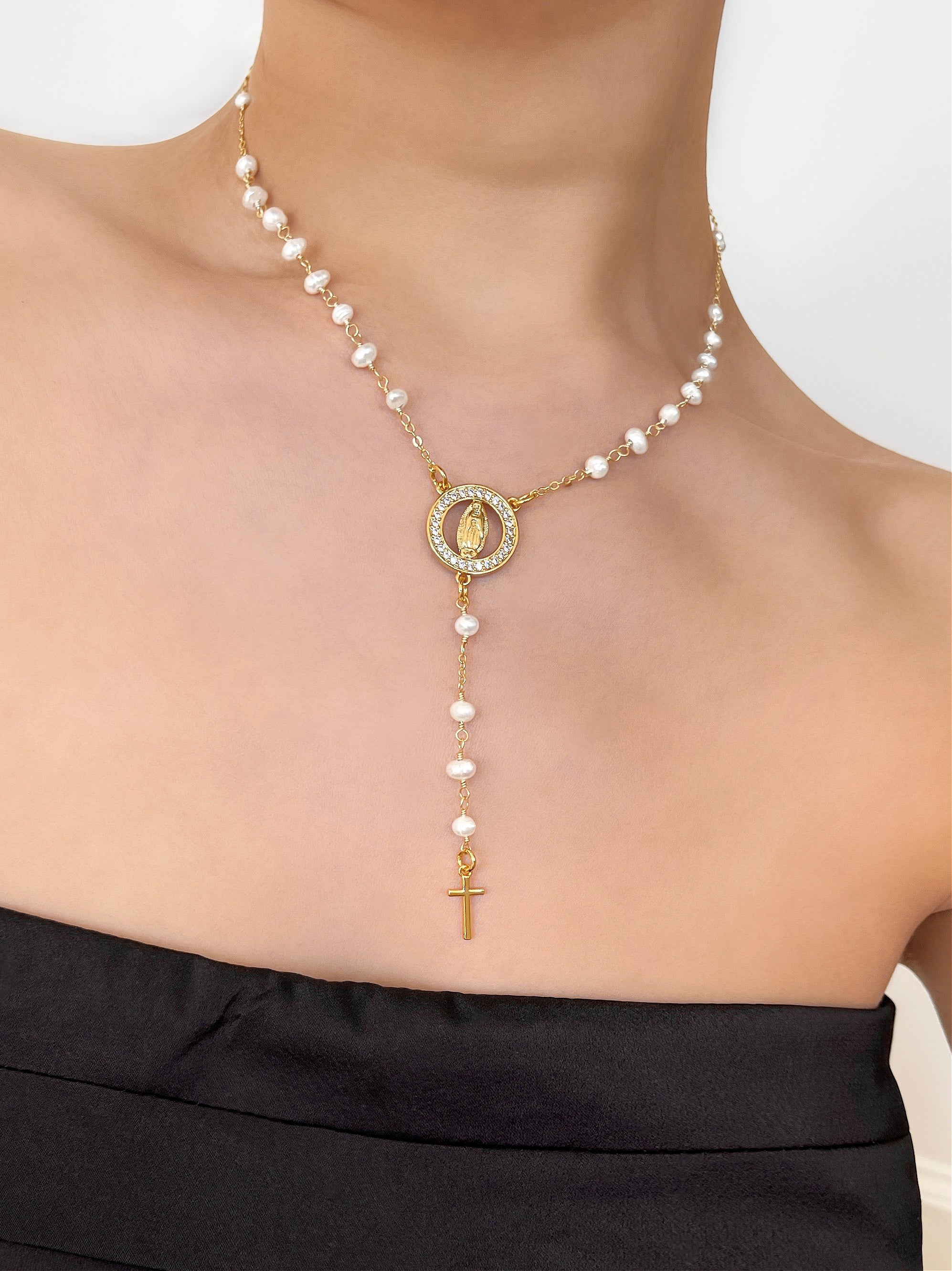 Pearl Rosary Necklace - Caprices