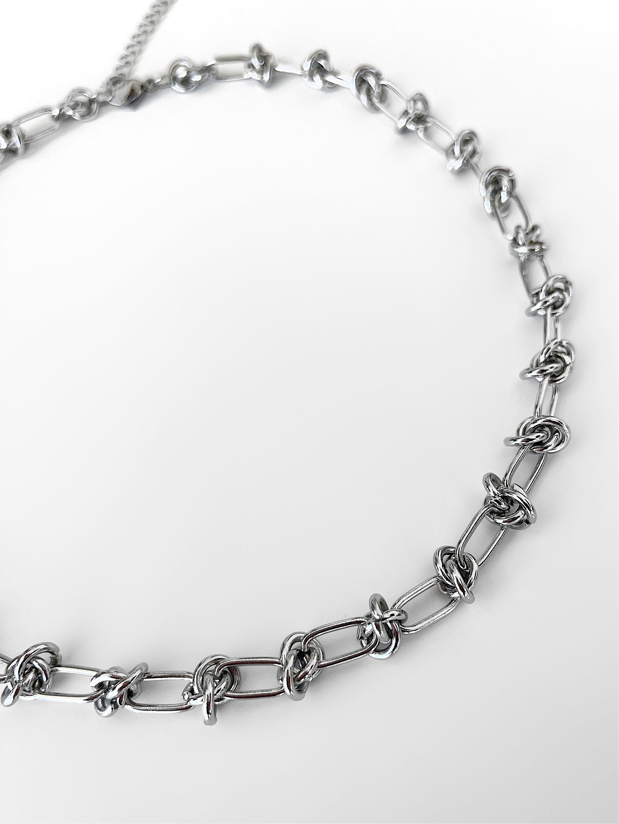 BARBED WIRE CHAIN NECKLACE