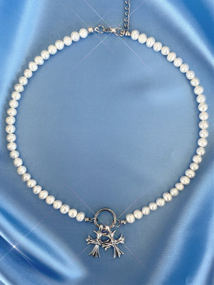 HOLY GRAIL FRESHWATER PEARL NECKLACE