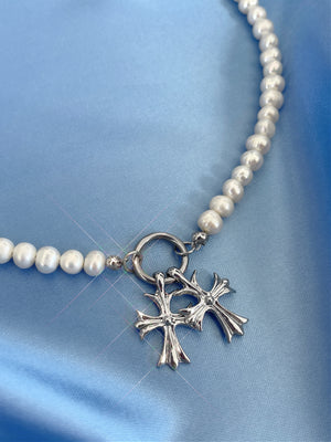 HOLY GRAIL FRESHWATER PEARL NECKLACE